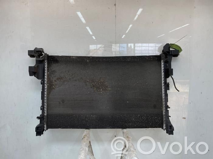 Opel Vivaro Wasserkühler 