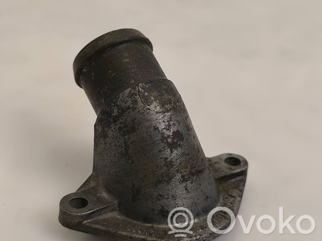 Termostat / Obudowa termostatu   056121121B