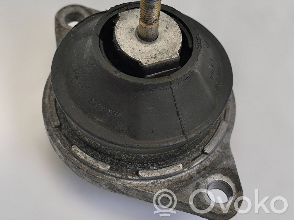 Engine mount bracket   443199381C,443199381L,443199382