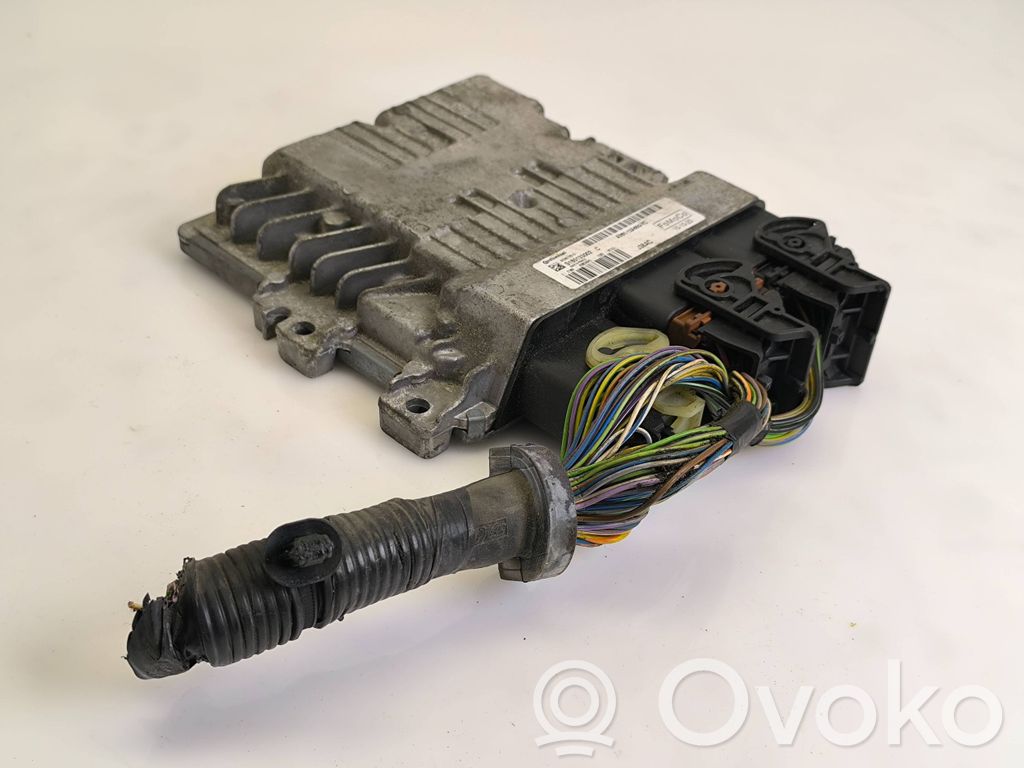 Ford C-MAX II Engine control unit/module 