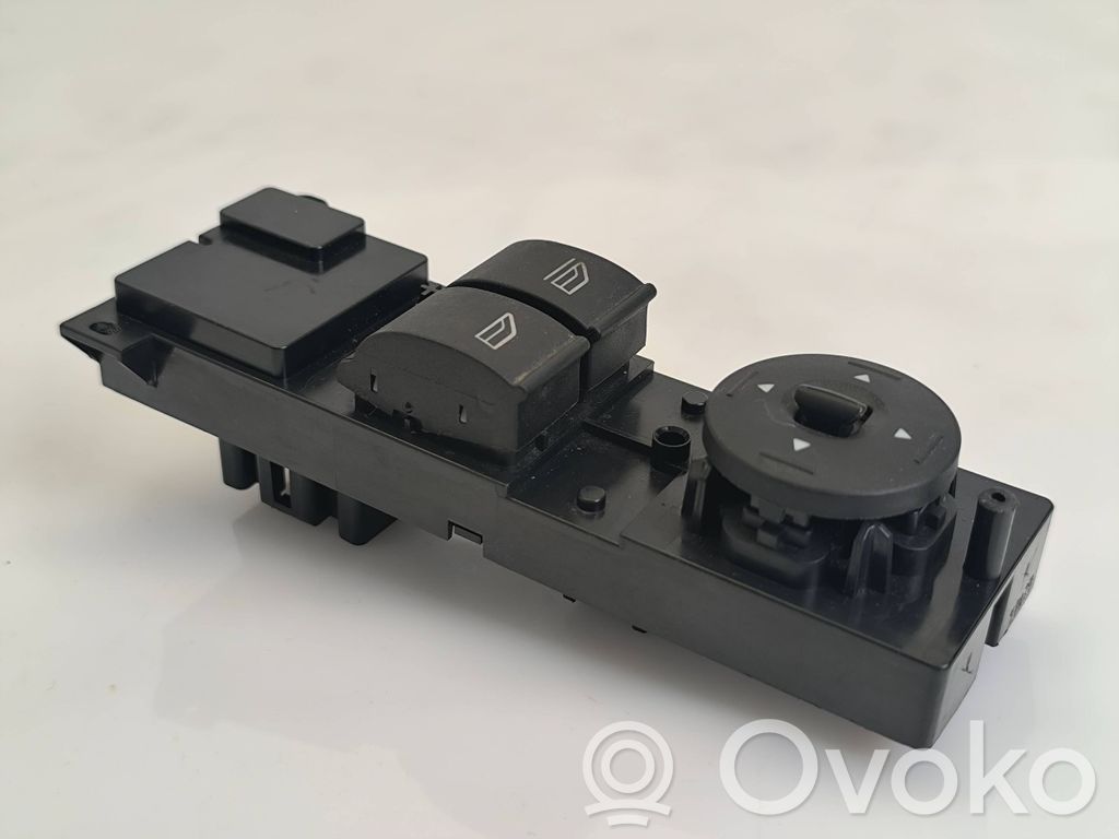 Ford Focus Electric window control switch 