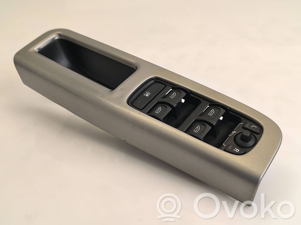 Volvo V50 Electric window control switch 