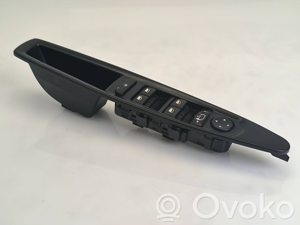 Citroen C4 Aircross Przyciski szyb 