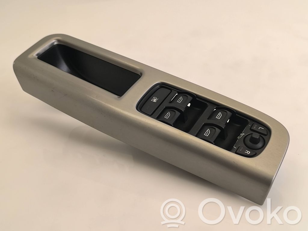 Electric window control switch   31295121AA,03454120