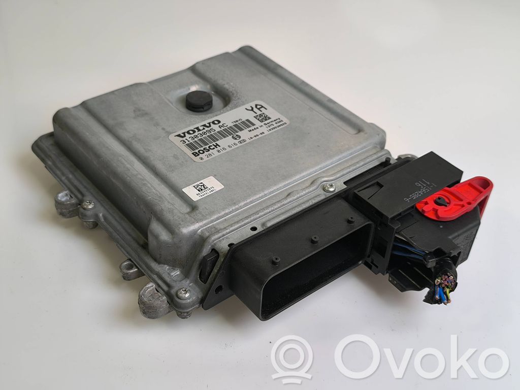 Volvo V70 Engine control unit/module 
