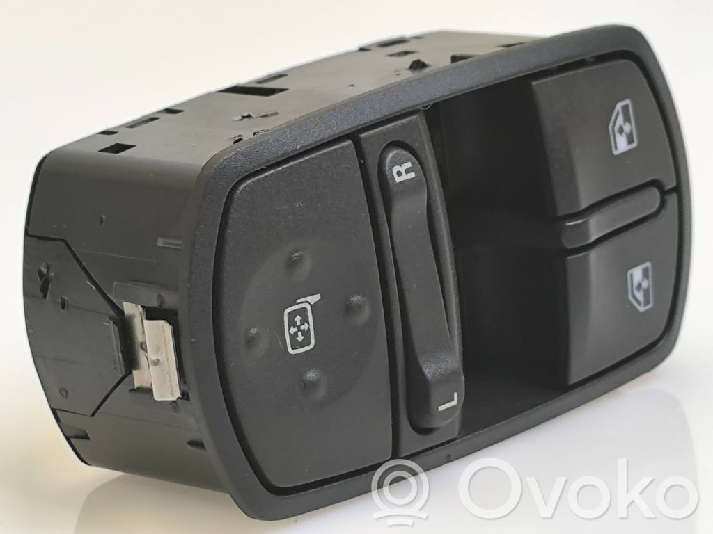 Electric window control switch   13258521AA,315625731,93707