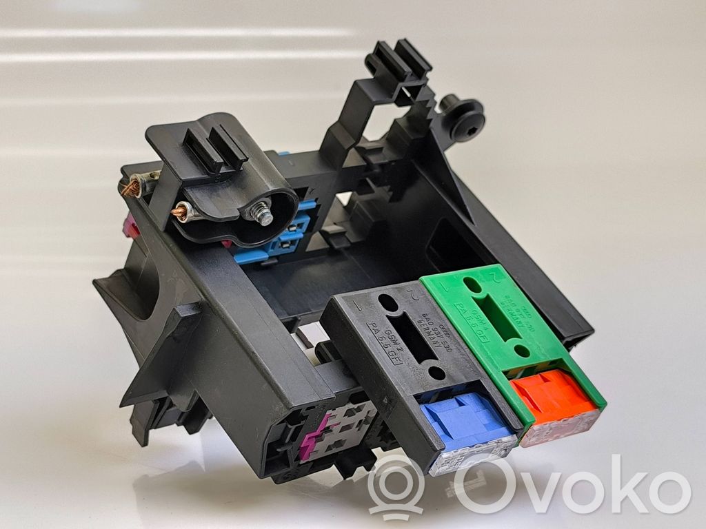Módulo de fusible   8K2937503A