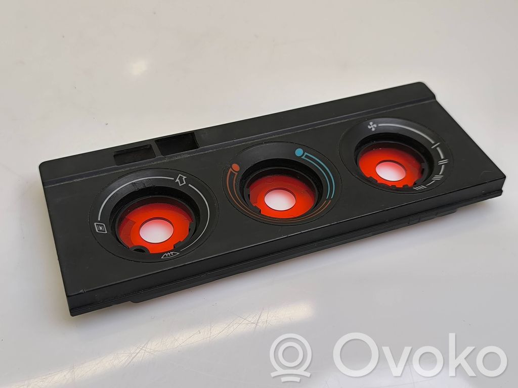Climate control unit   8A1820073