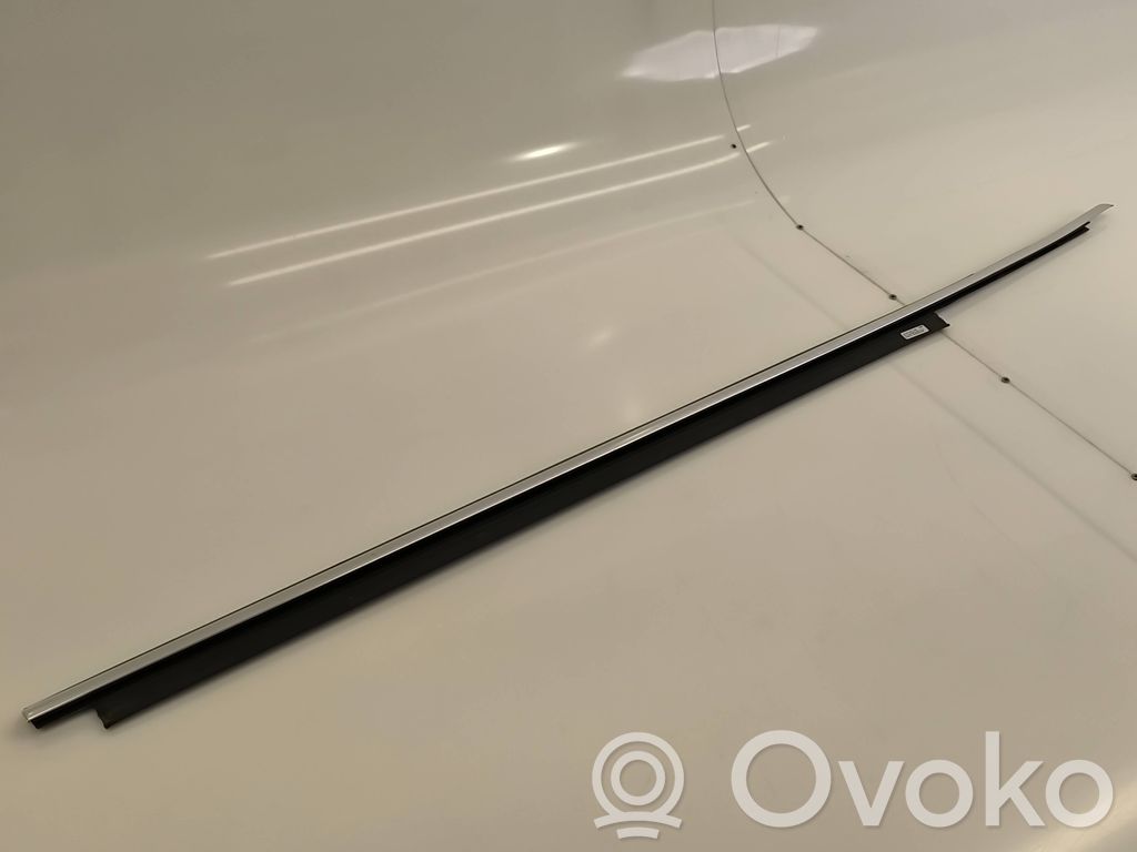 Audi A5 8T 8F Etuoven lasin muotolista 
