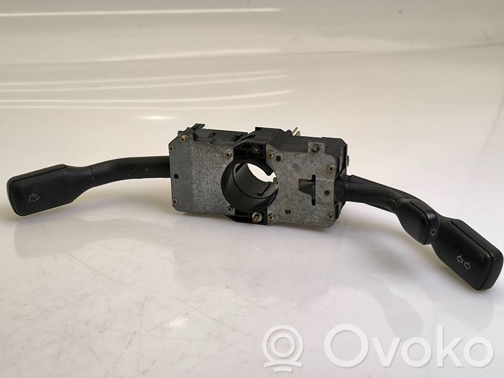 Audi A4 S4 B5 8D Bloc semnalizator și ștergător parbriz 