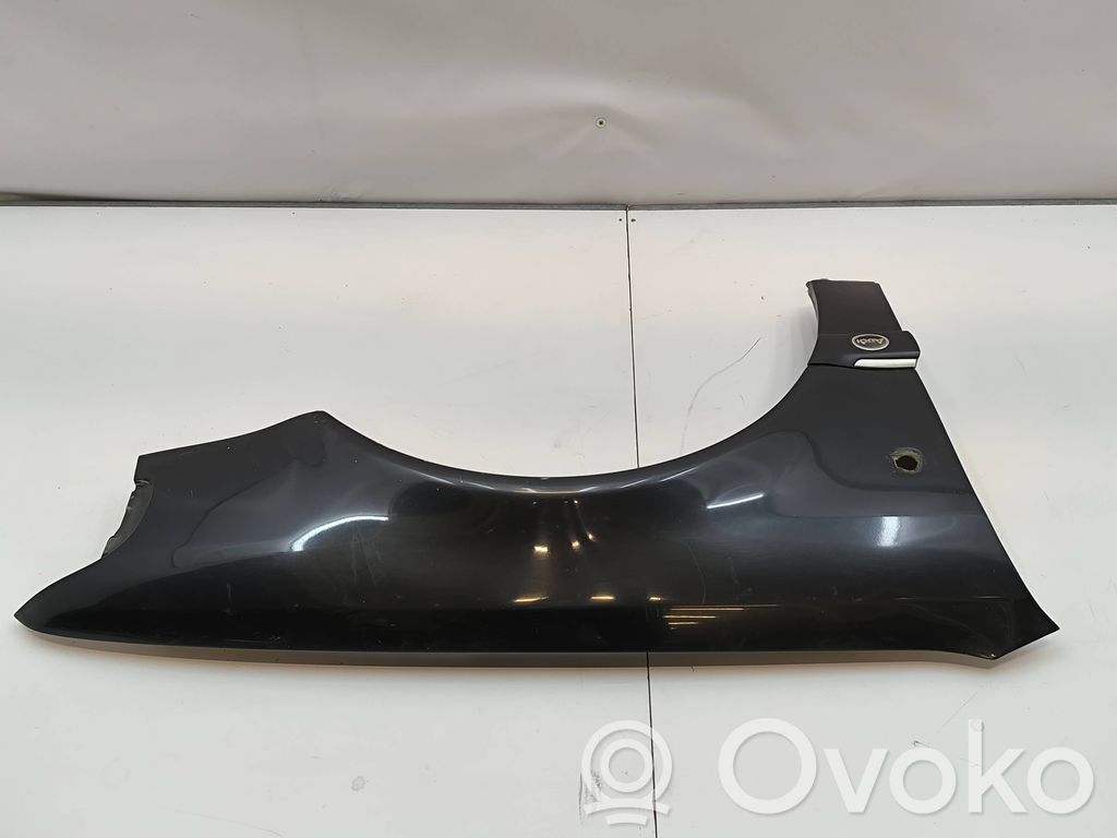 Audi A8 S8 D2 4D Sparnas 
