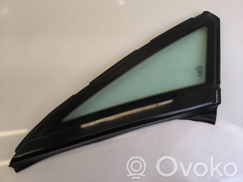Audi A8 S8 D2 4D Rear side window 
