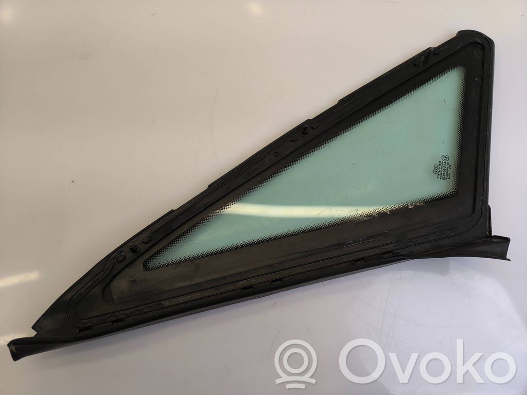 Audi A8 S8 D2 4D Rear side window 