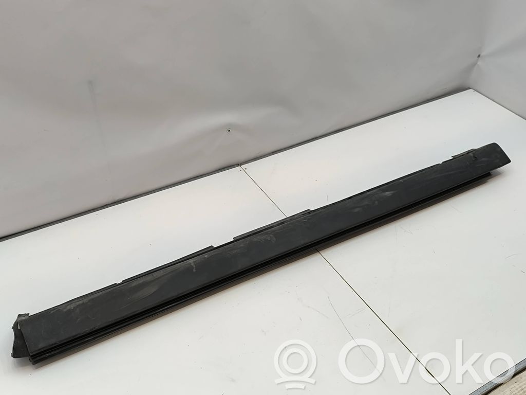 Kynnys   9151708,1125