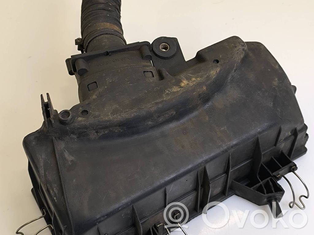 Audi 80 90 B3 Obudowa filtra powietrza 