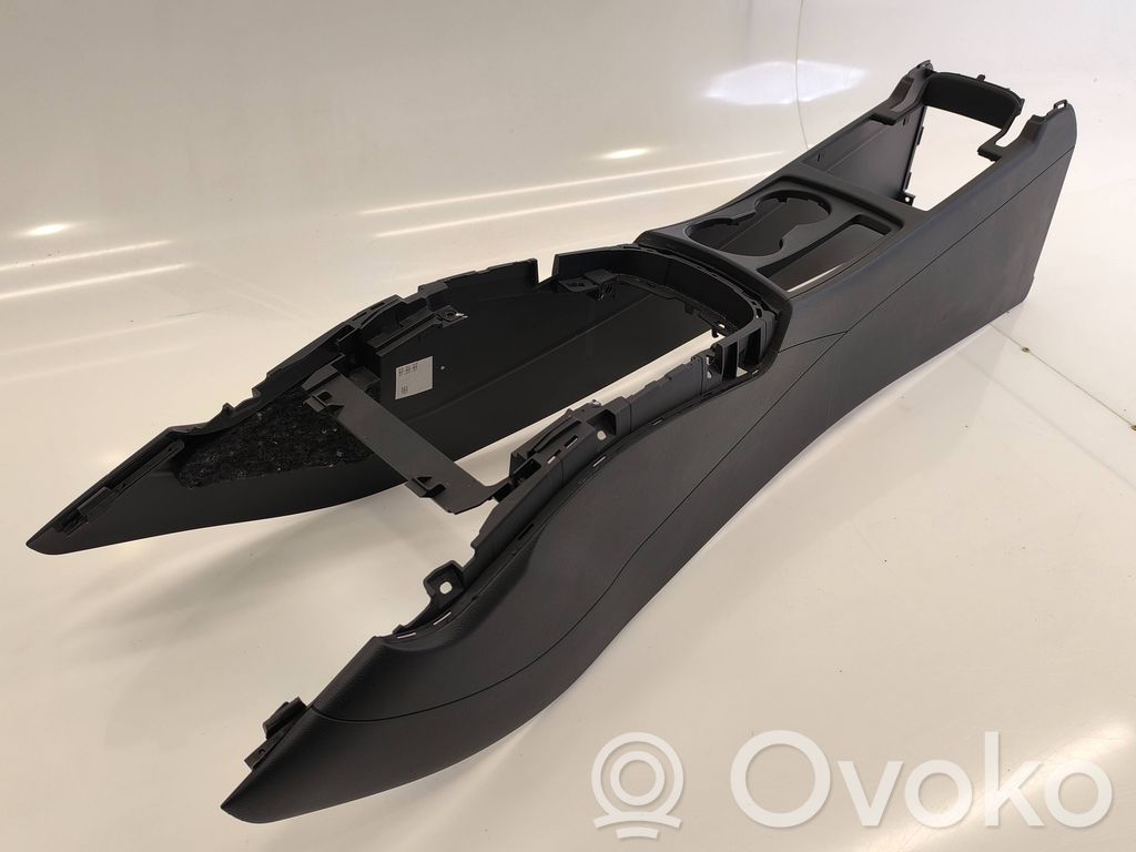 Audi A5 8T 8F Center console 
