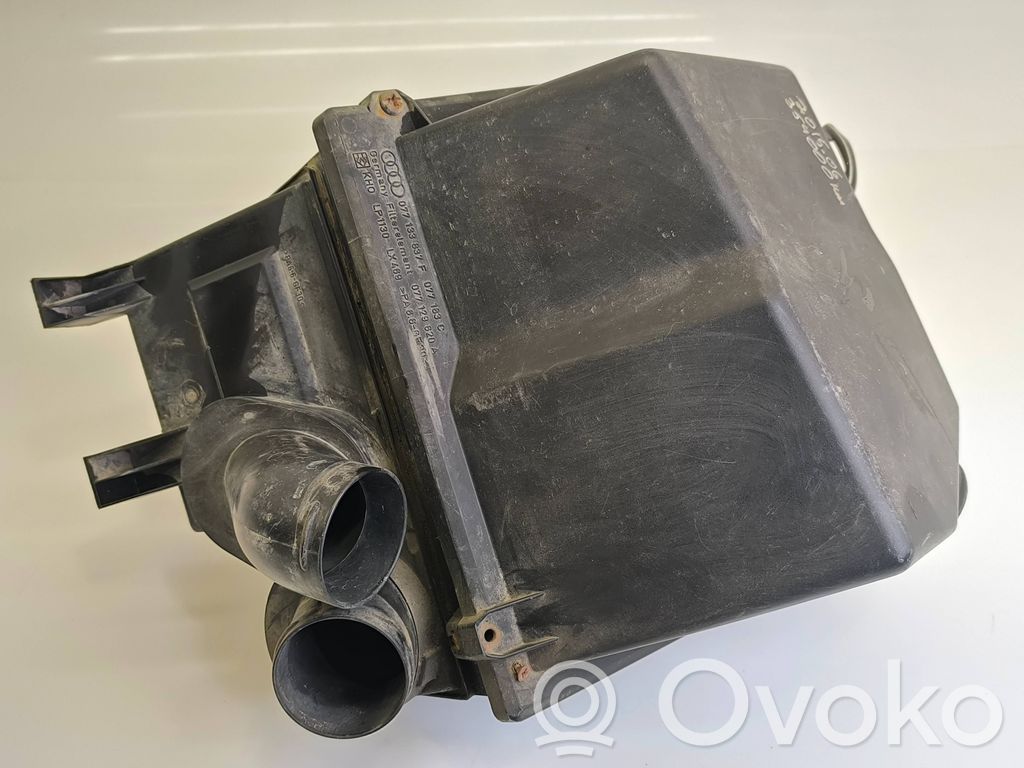 Air filter box   077183C,077133837F,077129620A,LP1130,LX469