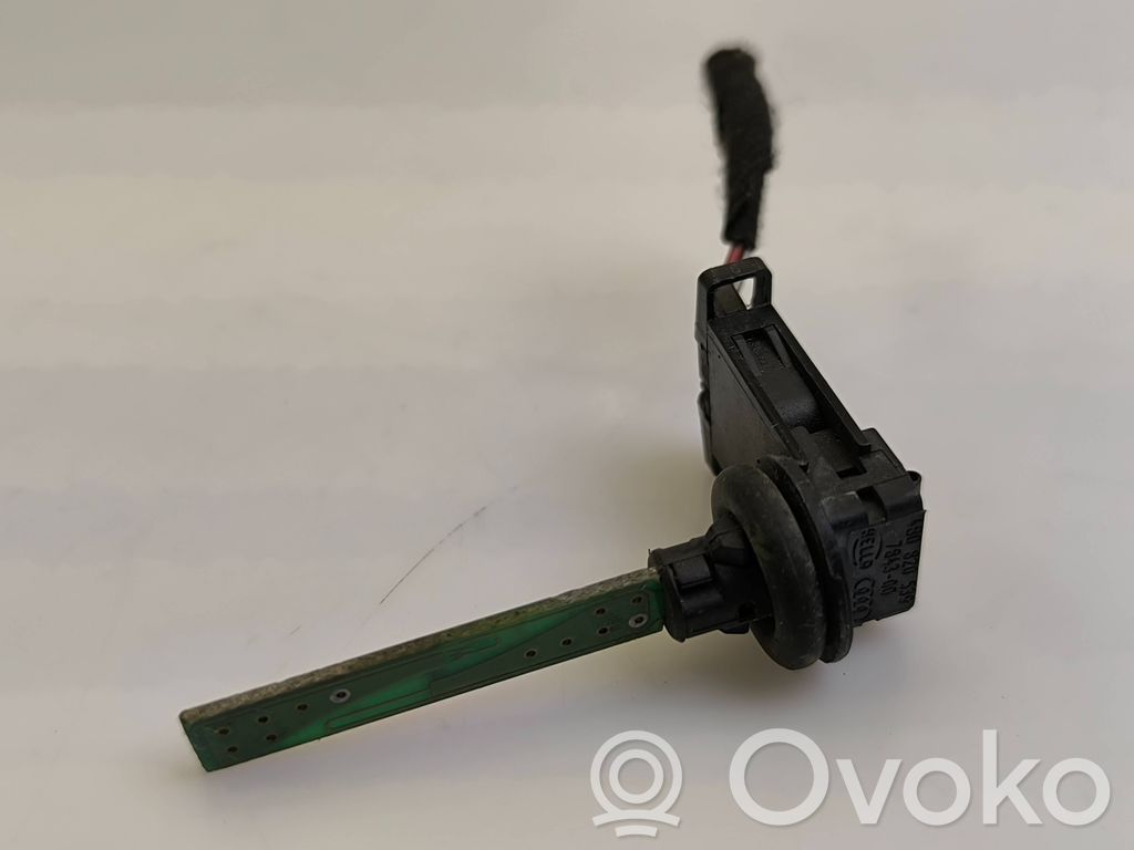 Interior temperature sensor   4B0820539,784300