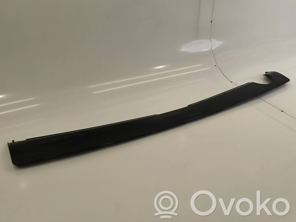 BMW 3 E36 Apakšējā bampera daļa 