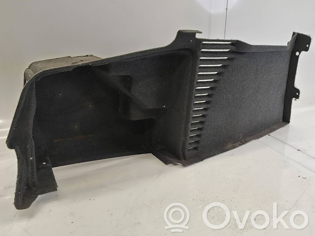 Audi A8 S8 D2 4D Dolny panel schowka koła zapasowego 