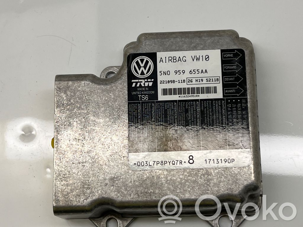 Volkswagen Tiguan Airbag control unit/module 