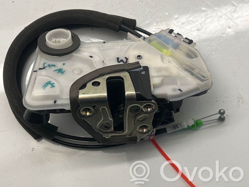 Toyota C-HR I Priekšpusē slēdzene 