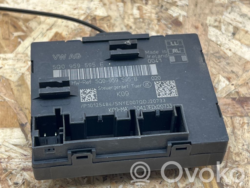 Volkswagen PASSAT B8 Door control unit/module 