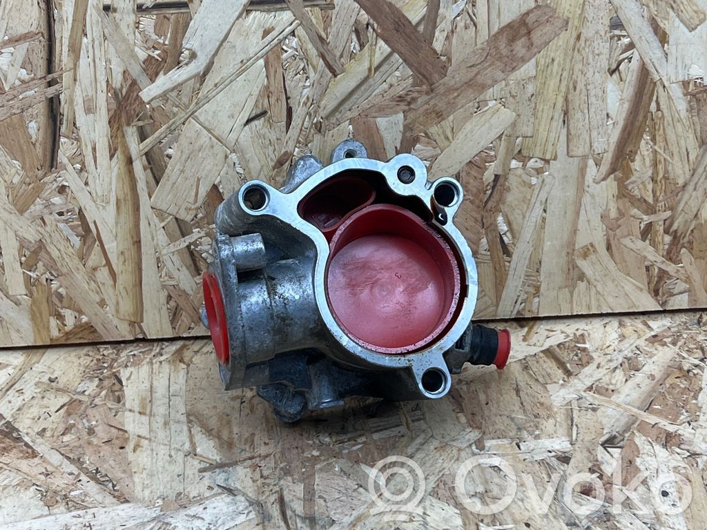 Volvo XC90 Vacuum pump 