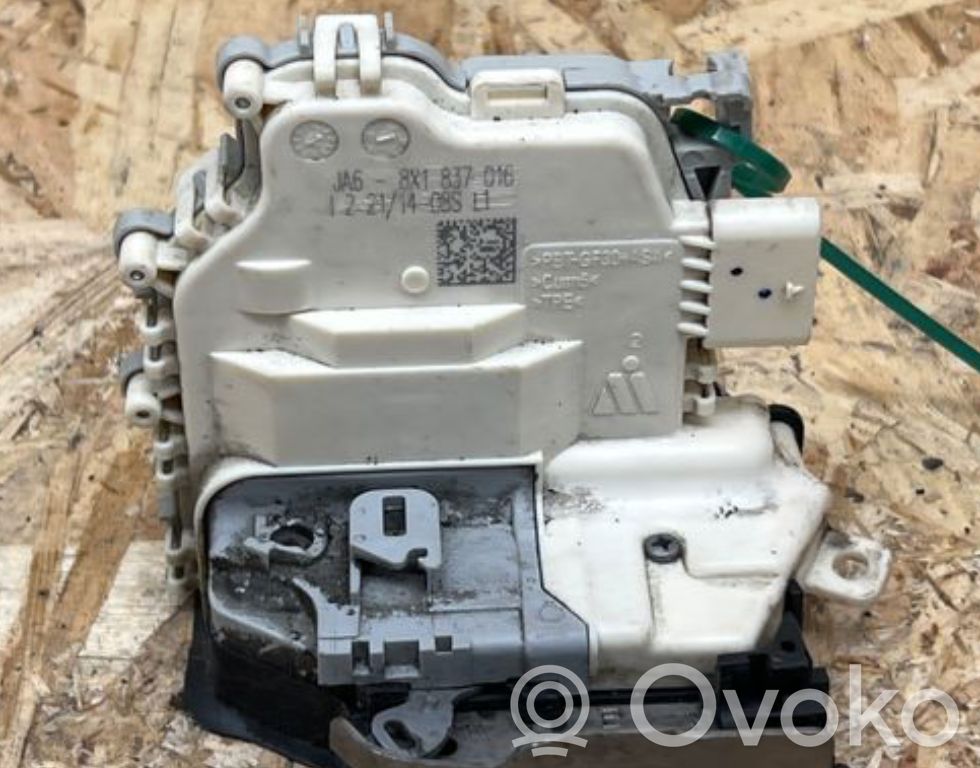 Audi A3 S3 8V Priekšpusē slēdzene 