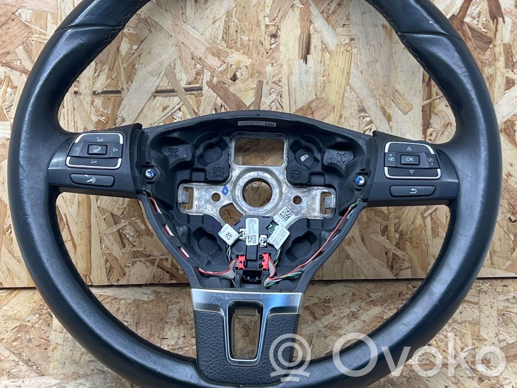 Volkswagen Tiguan Ohjauspyörä 