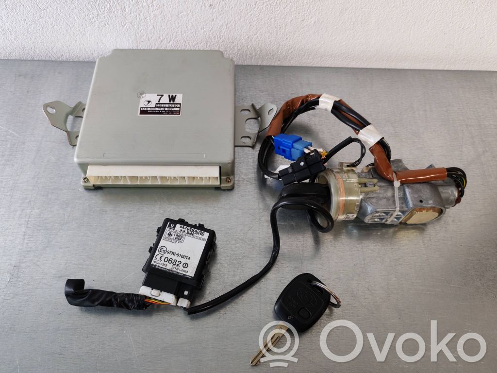 Subaru Forester SG Engine ECU kit and lock set 