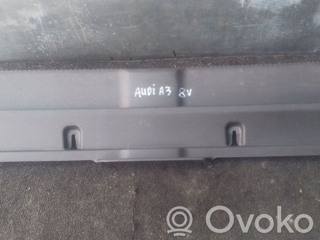Audi A3 S3 8V Protector del borde del maletero/compartimento de carga 
