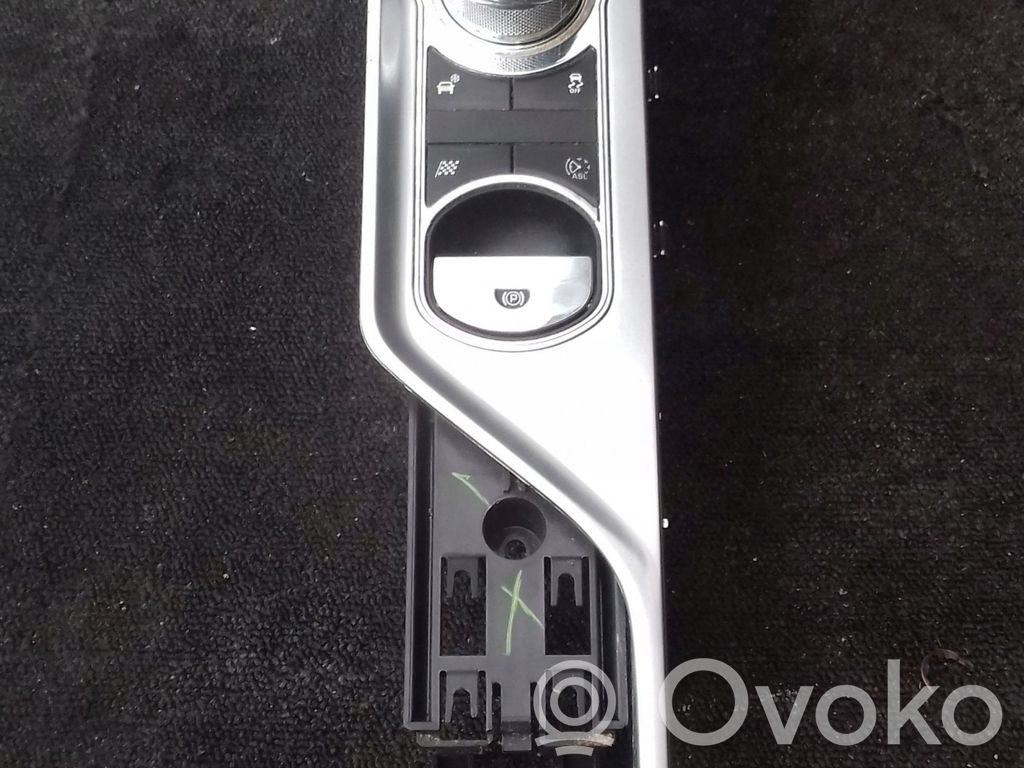 Jaguar XF Gear selector 