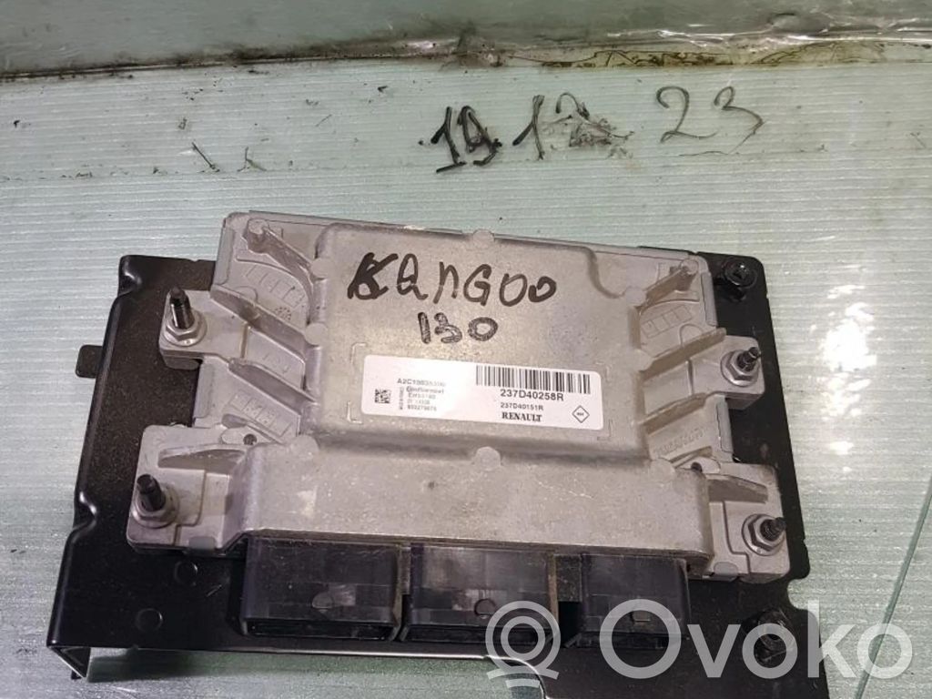 Renault Kangoo II Engine control unit/module ECU 