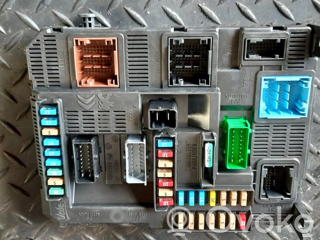 Peugeot 208 I BSM Control unit 