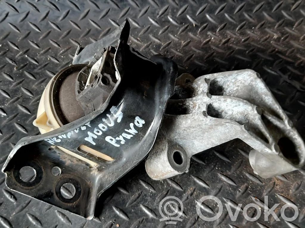 Renault Modus Engine mount vacuum valve 