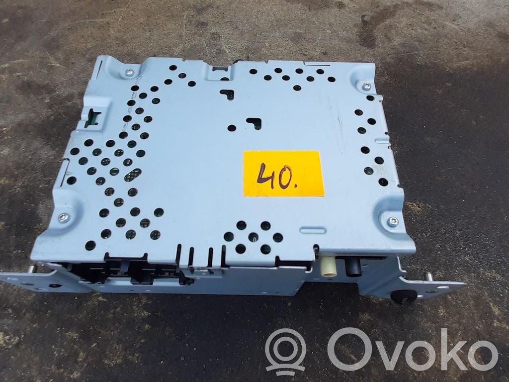 Ford Focus Radio/CD/DVD/GPS head unit 