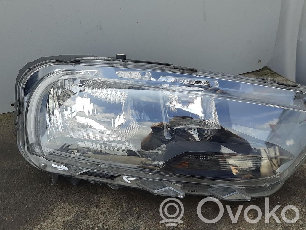 Citroen C4 Cactus Scheinwerfer 