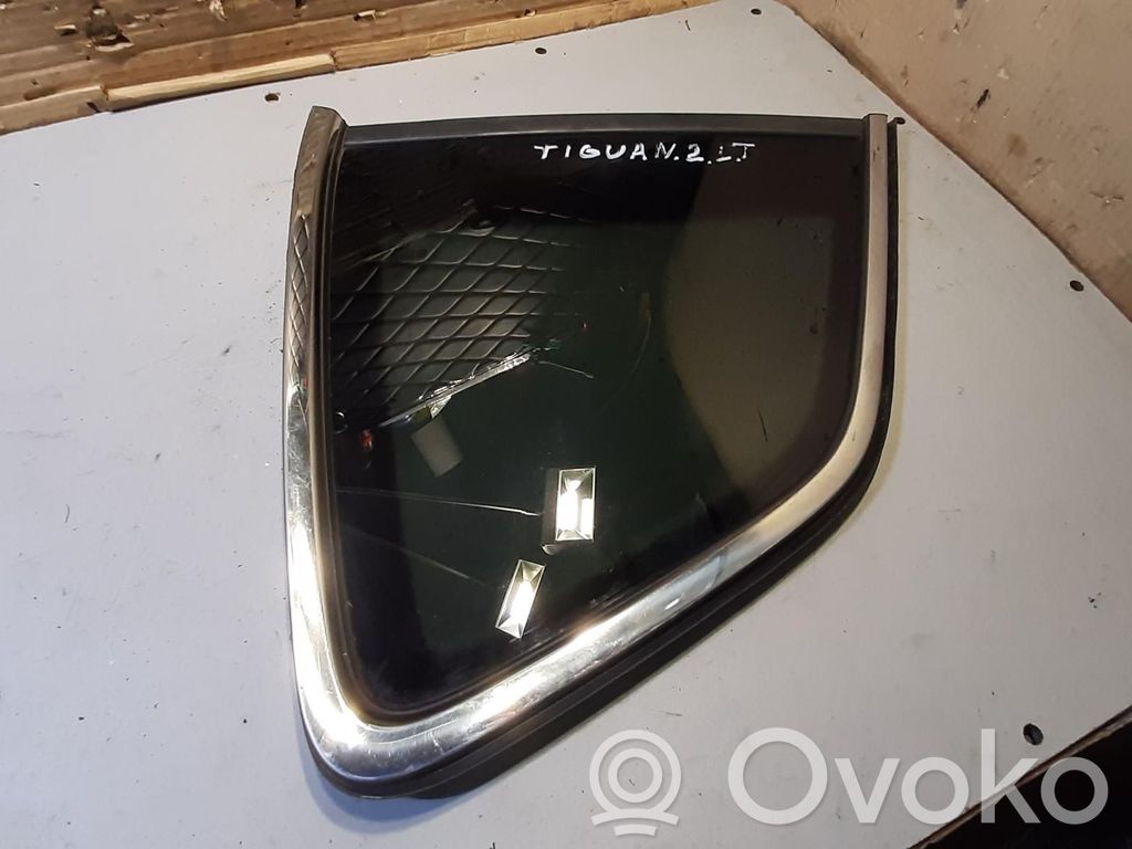 Volkswagen Tiguan Allspace Заднее боковое стекло кузова 