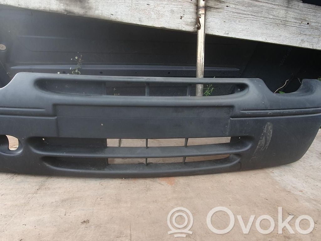 Renault Twingo I Priekinis bamperis 
