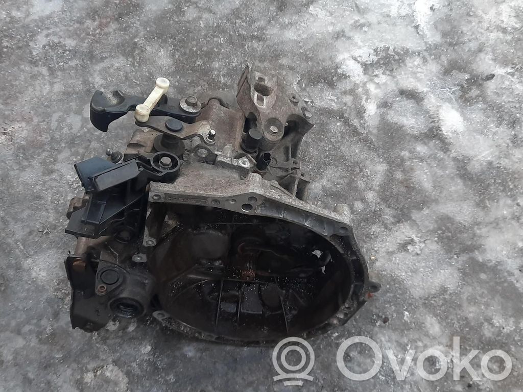 Citroen C3 Manuaalinen 5-portainen vaihdelaatikko 