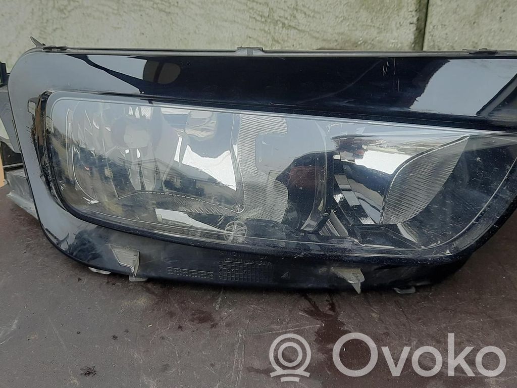 Citroen C4 II Picasso Phare frontale 