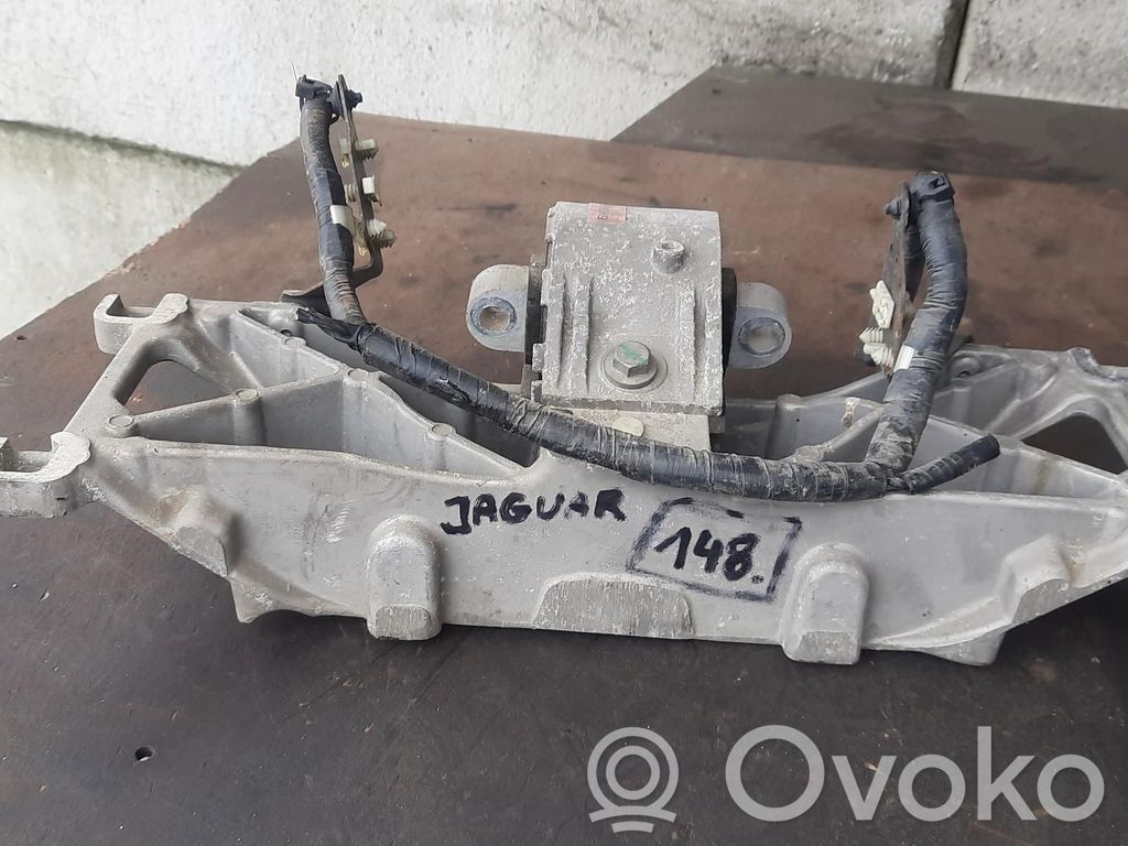 Jaguar XF X250 Łapa / Mocowanie skrzyni biegów 