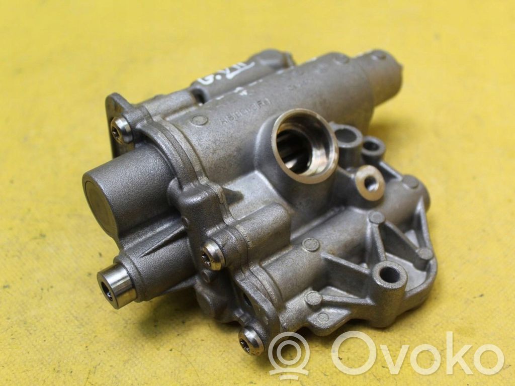 Volkswagen Golf VII Bomba de aceite 