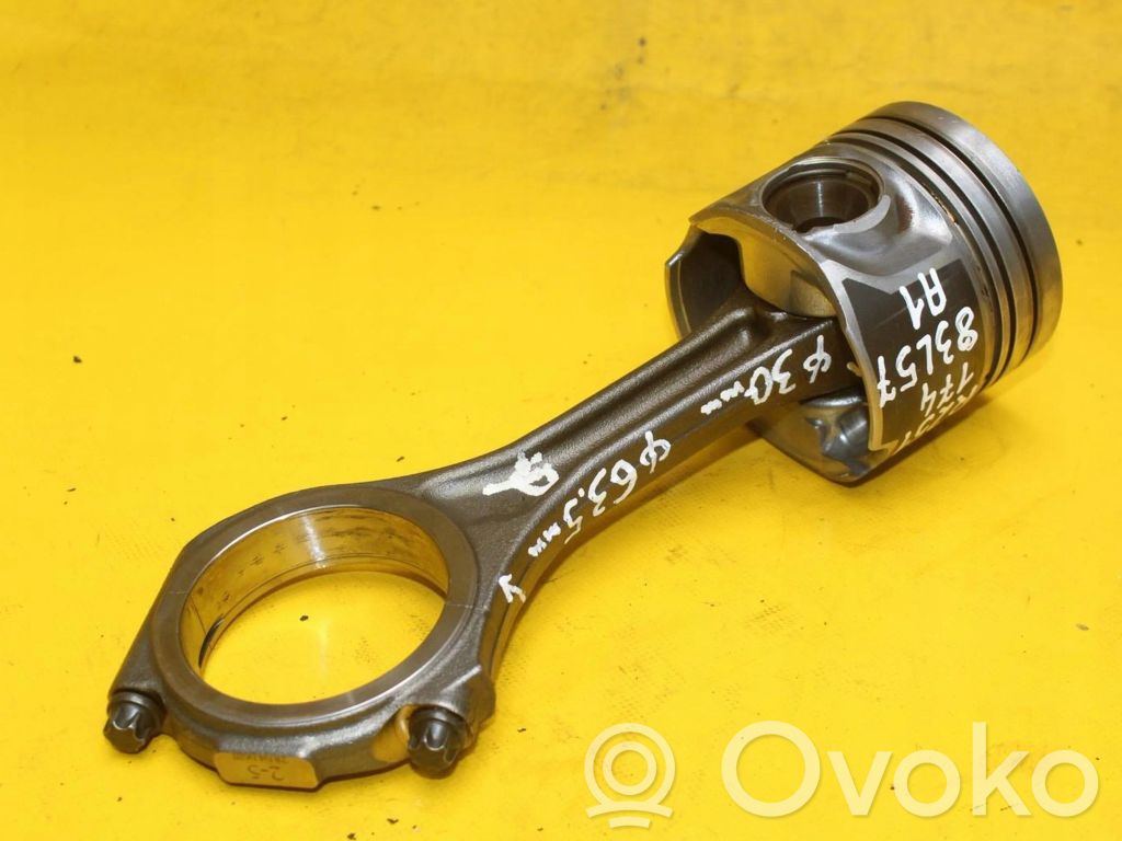 Audi A6 S6 C6 4F Piston with connecting rod 