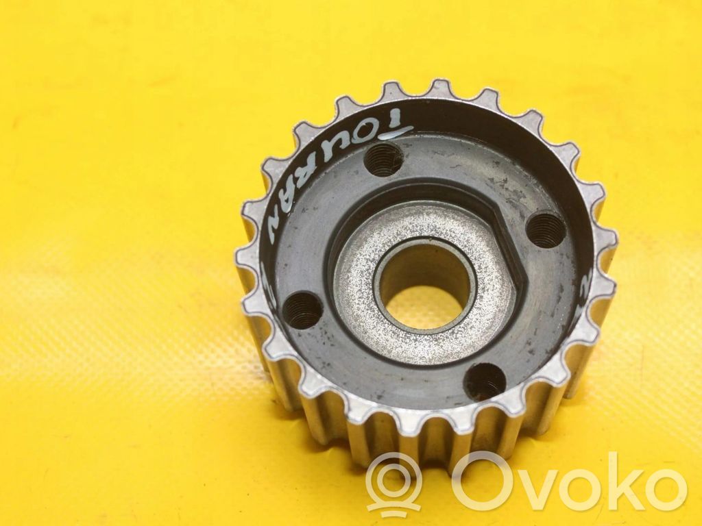 Volkswagen Touran I Crankshaft gear 