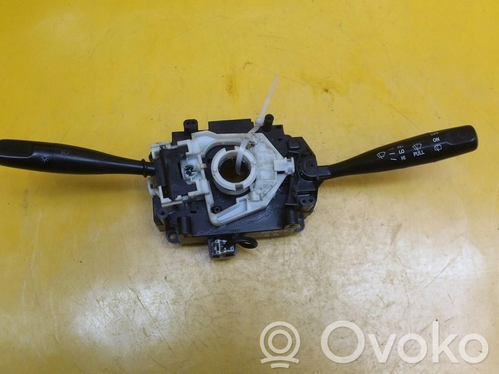 Headlight wiper switch   17B196