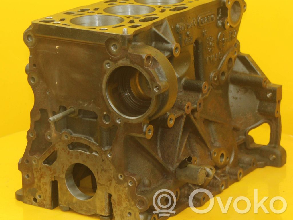 Volkswagen Caddy Blokas 