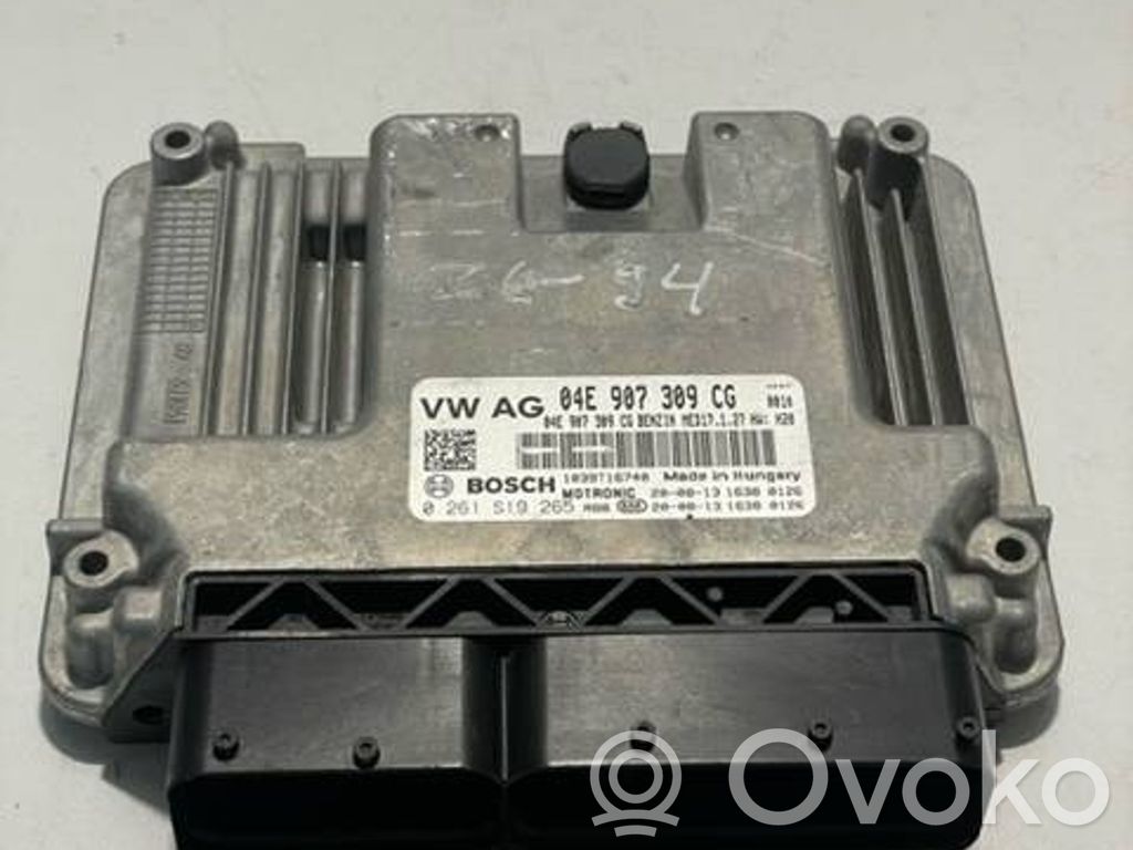 Volkswagen PASSAT B8 Engine control unit/module 