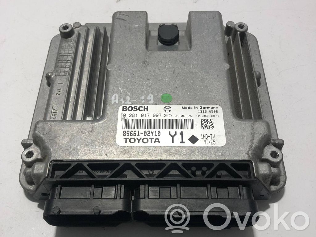 Toyota Auris 150 Engine control unit/module 